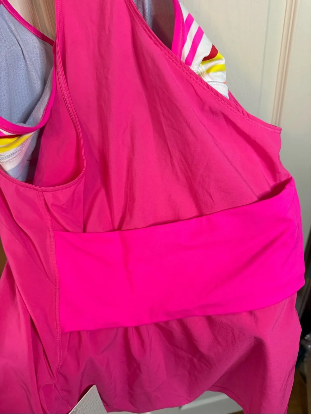 Lululemon Amped Racerback Tank Top Built in Bra Pink Woman’s Size 10 NEW!
